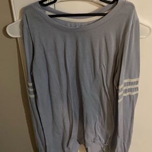 blue long sleeve tee